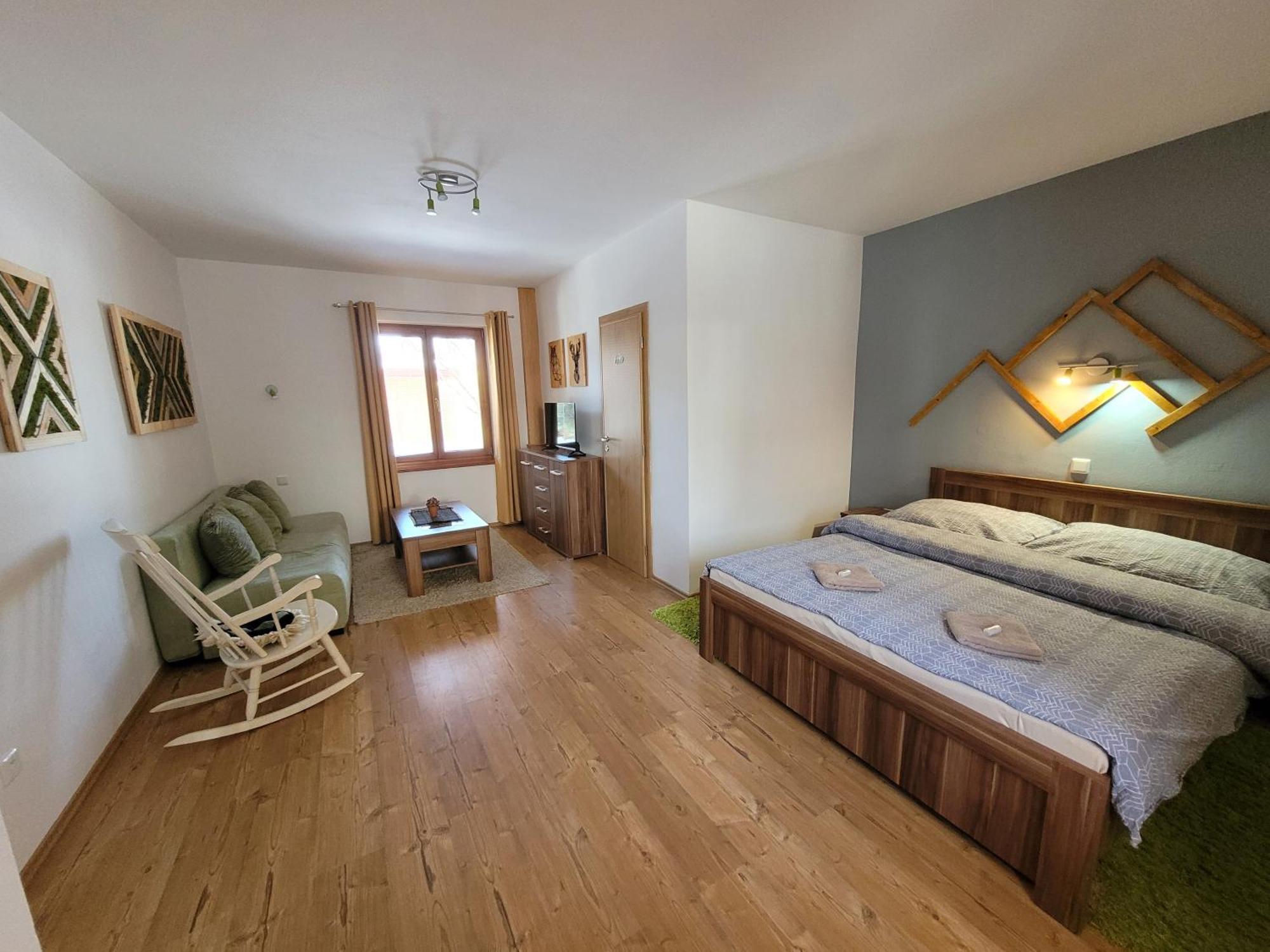 Family House - Apartmany Zuzana Stará Lesná Esterno foto